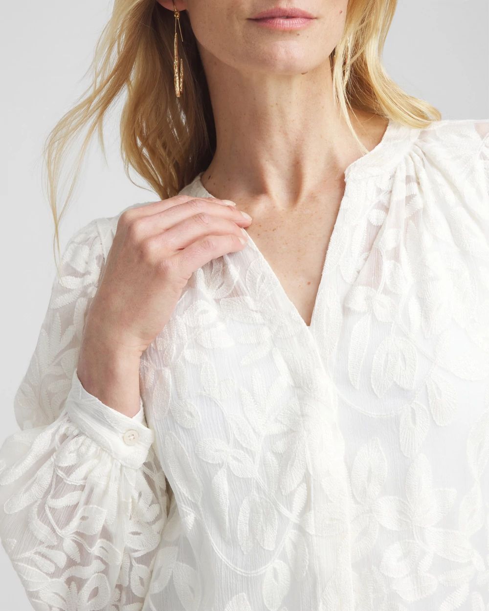 Chiffon Embroidery Frillショートカーデ ホワイト Chiffon Embroidery Frillショートカーデ ホワイト Chiffon